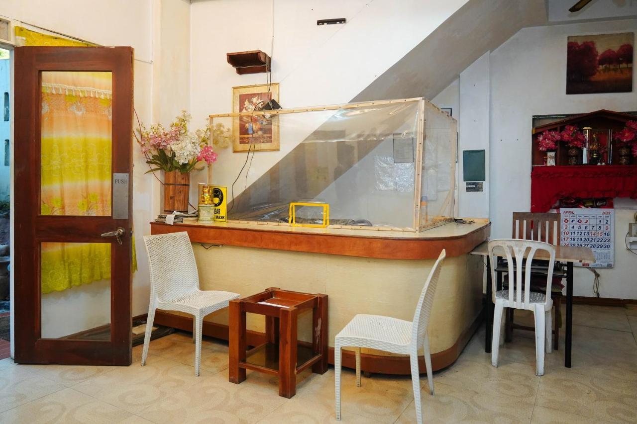 C Star Travellers Inn 奥斯洛布 外观 照片