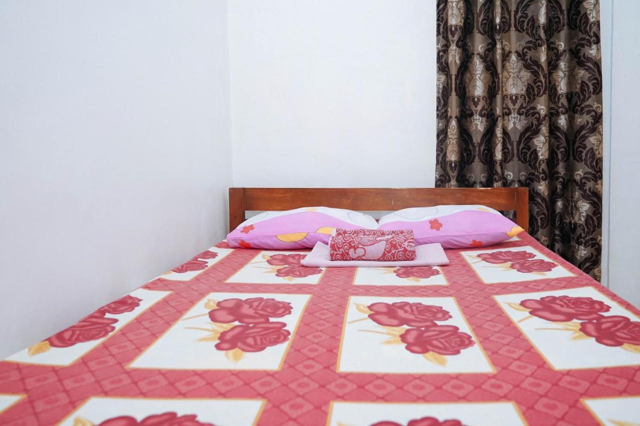 C Star Travellers Inn 奥斯洛布 外观 照片